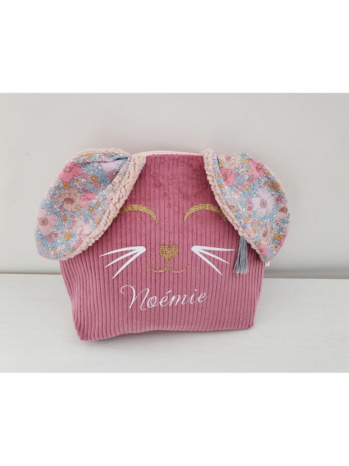 Trousse de toilette lapin personnalisée prénom en velours et liberty Meadow song