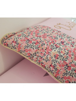 Coussin de naissance 40x40 cm liberty Wiltshire pois de senteur et rose poudré