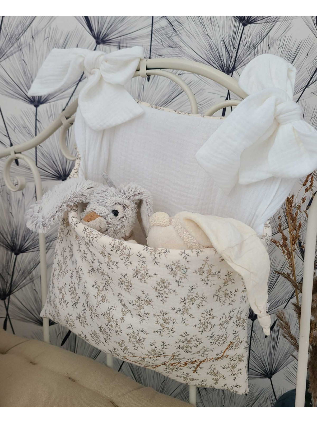 Range-pyjama ou range-doudou personnalisé double gaze fleurie