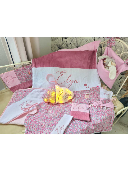 Range-pyjama ou doudous personnalisé à accrocher au lit liberty / coton