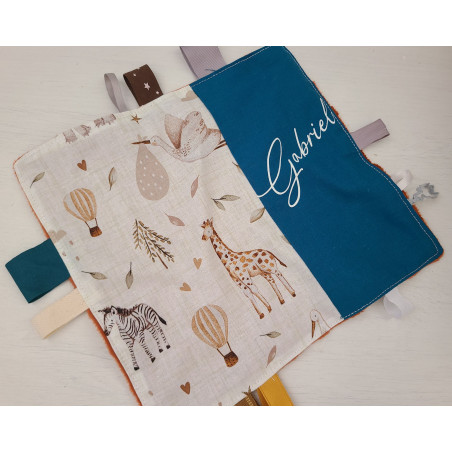 Doudou étiquettes bleu canard et beige petits animaux, personnalisé tout doux