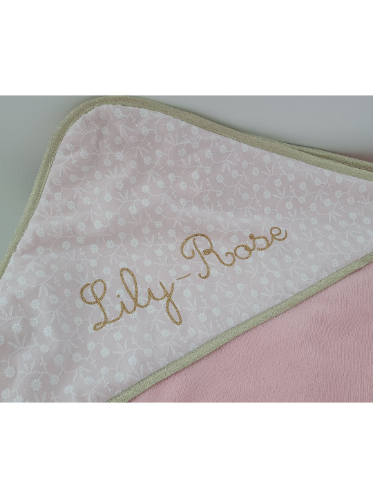 Cape de bain personnalisée broderie anglaise et éponge de bambou