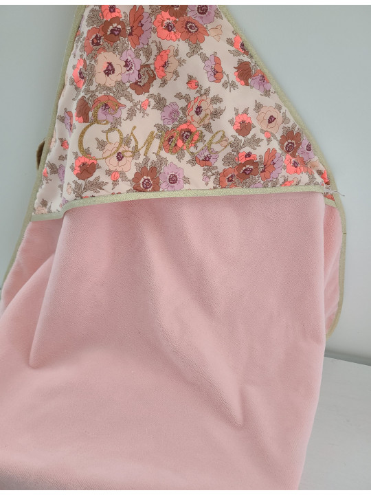 Cape de bain personnalisée liberty Madeleine et éponge de bambou