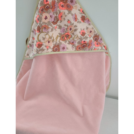 Cape de bain personnalisée liberty Madeleine et éponge de bambou