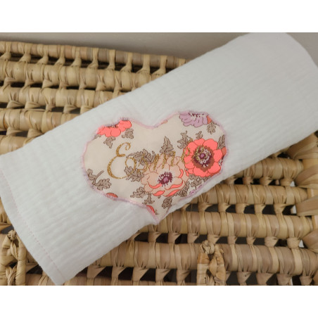 Lange personnalisée 60x60 cm et coeur liberty