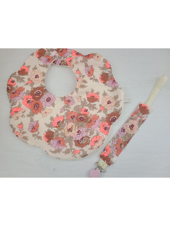 Bavoir fleur personnalisé en liberty Madeleine