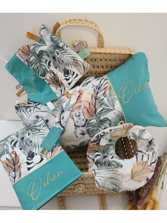 Protège carnet de santé thème jungle personnalisé avec prénom