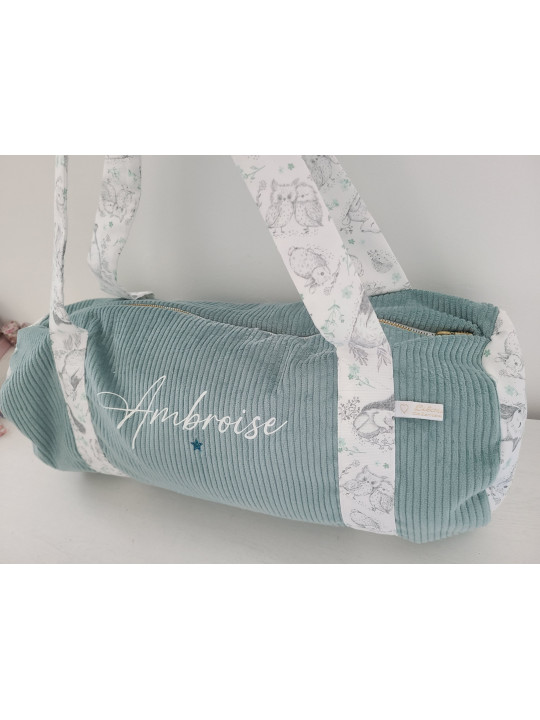 Sac bowling (sac week-end) en velours céladon et petits animaux, personnalisé