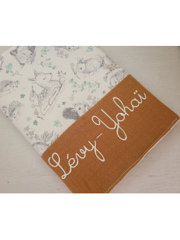Protège carnet de santé double gaze camel et coton petits animaux personnalisable