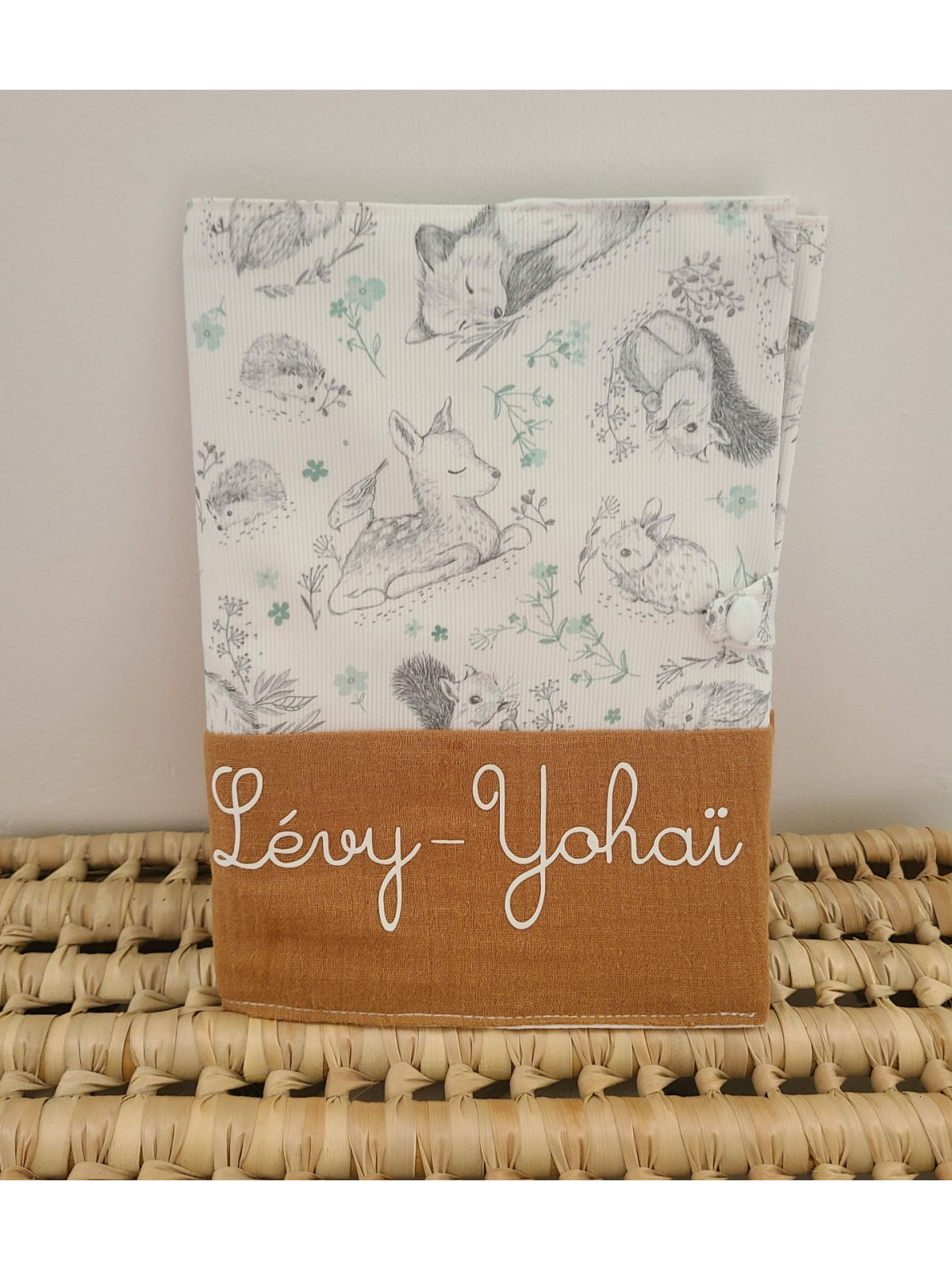Protège carnet de santé double gaze camel et coton petits animaux personnalisable