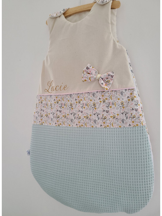 Gigoteuse personnalisée coton floral thème pastel
