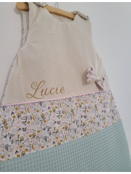 Gigoteuse personnalisée coton floral thème pastel