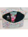 Vanity trousse de toilette personnalisable en liberty Betsy porcelaine matelassé