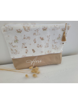 Trousse de toilette personnalisée beige et blanche pour bébé