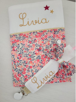 Protège carnet de santé liberty Wiltshire pois de senteur personnalisable avec prénom