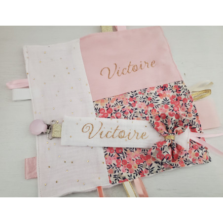 Doudou étiquettes liberty Wiltshire pois de senteur personnalisé tout doux