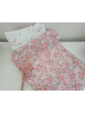 Parure pour lit de poupée en liberty Poppy and Daisy rose pailleté