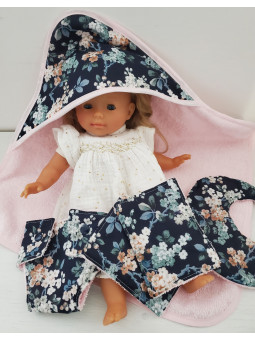 Parure poupée : cape de bain, bavoir, lingettes et couche pour poupon liberty Josephine