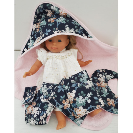 Parure poupée : cape de bain, bavoir, lingettes et couche pour poupon liberty Josephine