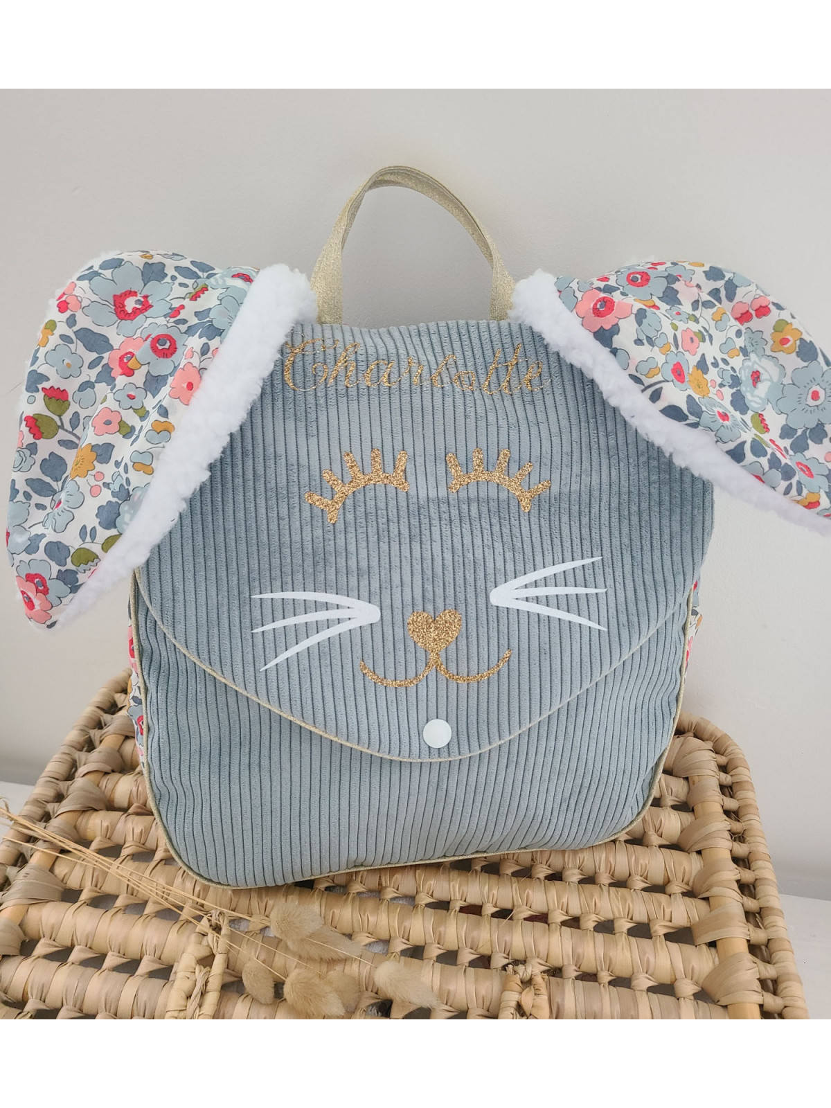 Sac à dos petit lapin maternelle / crèche velours et liberty Betsy porcelaine personnalisé