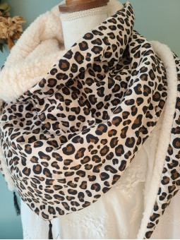 Chèche léopard et moumoute extra douce et chaude