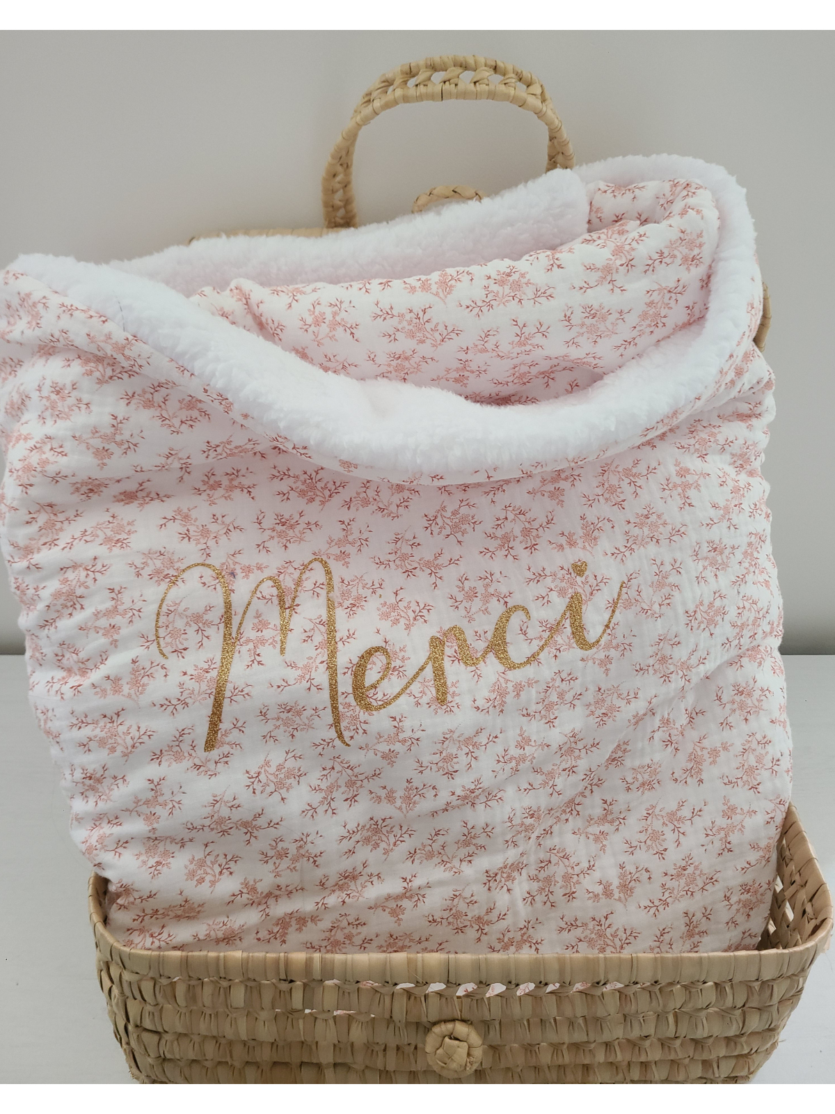 Couverture double gaze de coton bio fleurie et moumoute 150x160 personnalisée