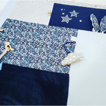 Tapis d'éveil ou de parc plusieurs textures, tons de bleu, gris, marine et liberty Wiltshire