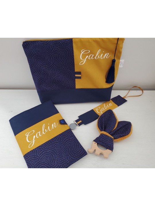 Protège-carnet de sante personnalisé marine et moutarde (cadeau naissance ...)