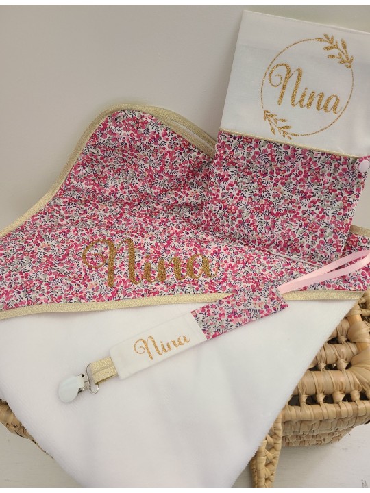 Protège carnet de santé liberty Wiltshire et couronne florale personnalisable avec prénom