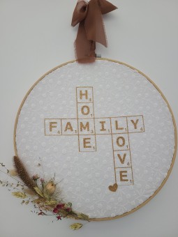 Cadre tambour réservé Maud en fleurs séchées colorées