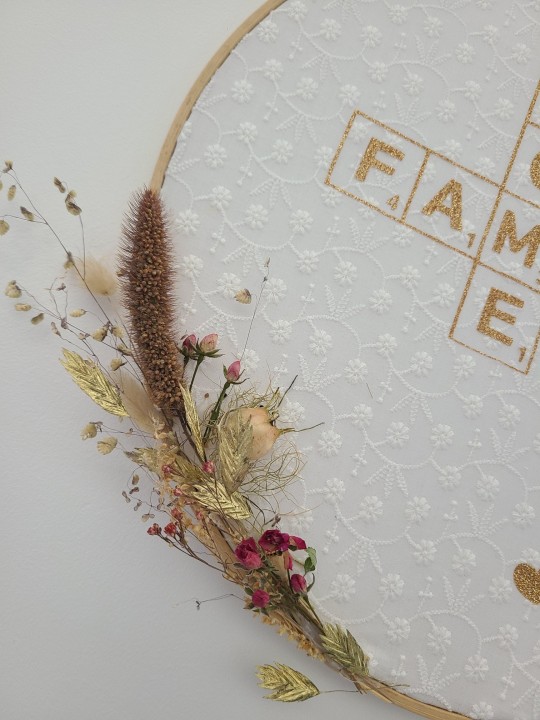 Cadre tambour réservé Maud en fleurs séchées colorées