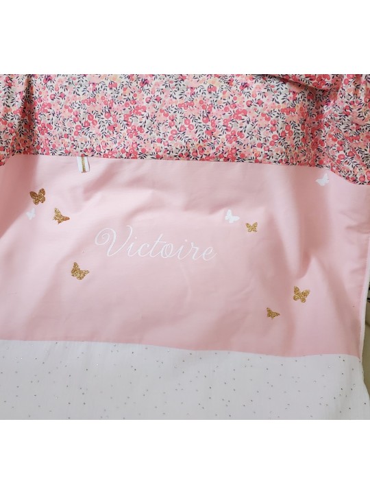 Couverture doublée minkee en liberty Wiltshire pois de senteur, blanc, rose et or