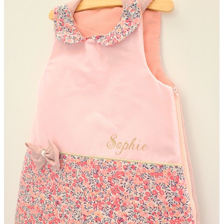 Gigoteuse personnalisée, liberty Wiltshire pois de senteur et col claudine