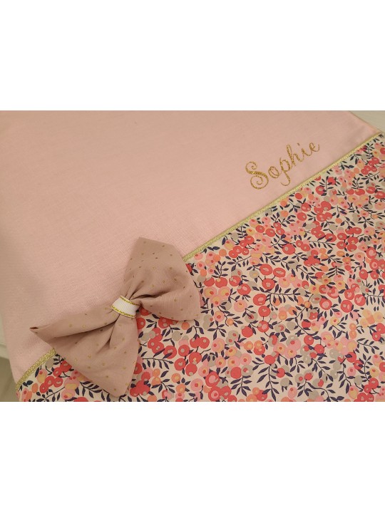 Gigoteuse personnalisée, liberty Wiltshire pois de senteur et col claudine