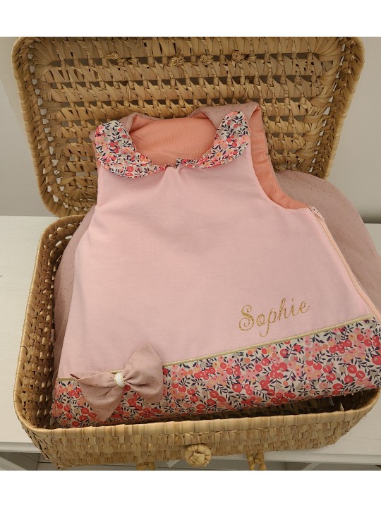 Gigoteuse personnalisée, liberty Wiltshire pois de senteur et col claudine