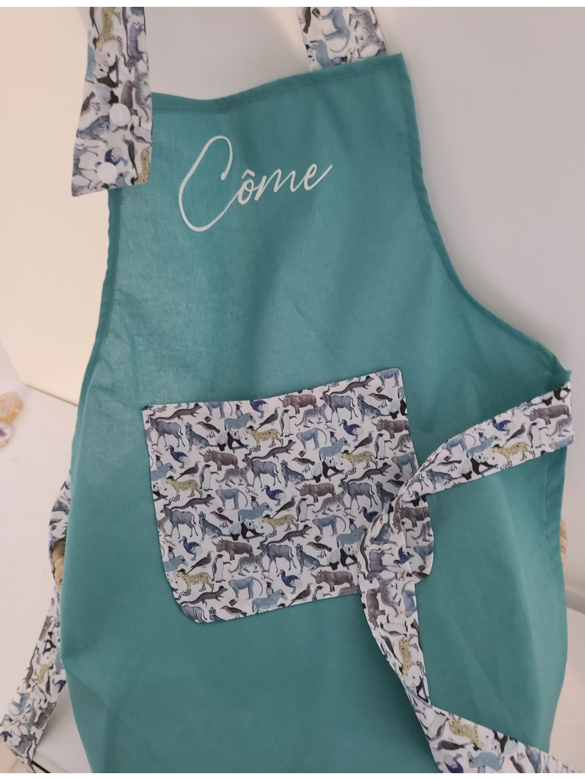 Tablier enfant personnalisé en liberty petits animaux (choix de tailles)