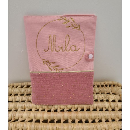 Protège carnet de santé double gaze rose et couronne florale personnalisable avec prénom