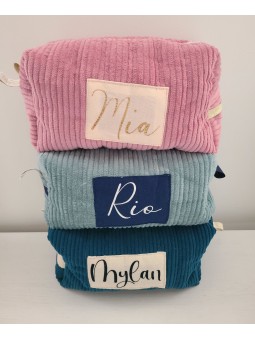 Trousse de toilette personnalisée en velours matelassé (cadeau naissance, baptême, anniversaire...)