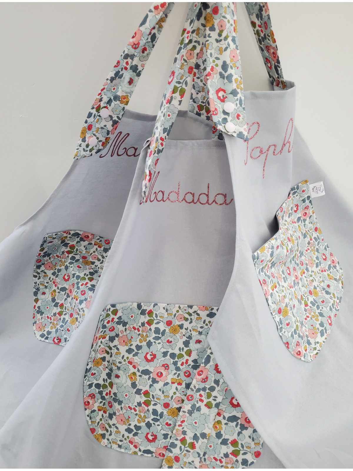 Tablier personnalisé en liberty Betsy porcelaine (choix de tailles)
