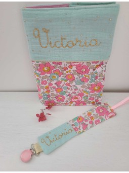 Protège carnet de santé liberty Betsy cupcake / double gaze personnalisable avec prénom