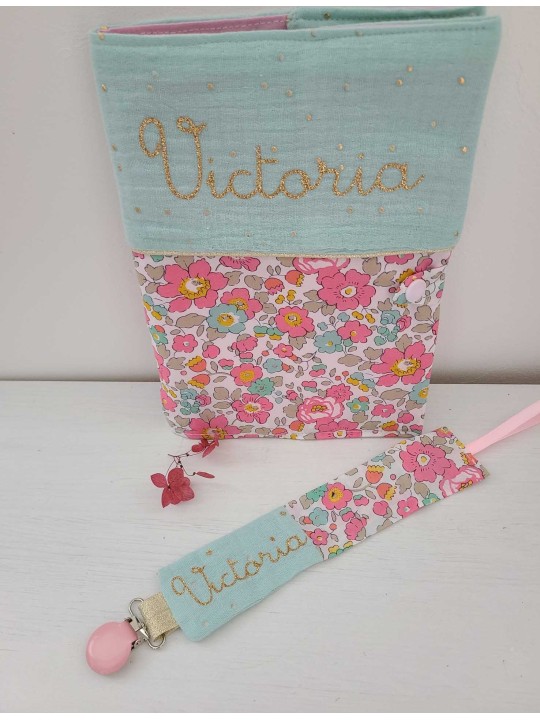 Protège carnet de santé liberty Betsy cupcake / double gaze personnalisable avec prénom