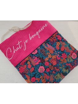 Pochette livre en velours et liberty Ciara
