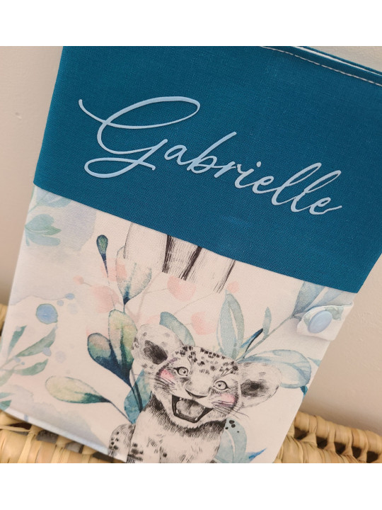 Protège carnet de santé thème jungle personnalisable avec prénom