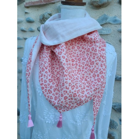 Chèche léopard rose pâle en double gaze de coton BIO