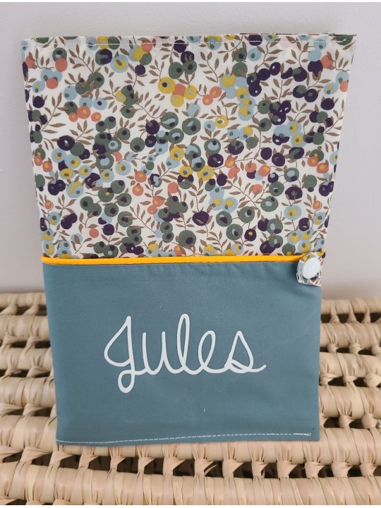 Protège carnet de santé liberty Wiltshire autumn, personnalisé avec prénom
