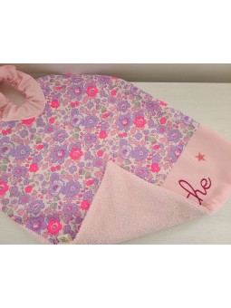 Grande serviette élastiquée liberty Betsy neon pour maternelle ou tissus au choix