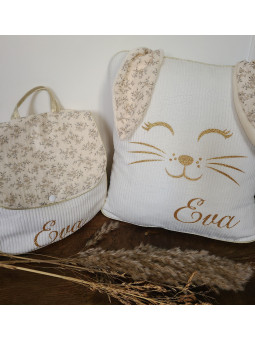 Coussin petit lapin en velours et double gaze fleurie personnalisé
