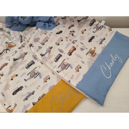 Grande serviette élastiquée et personnalisée pour maternelle en coton petits véhicules