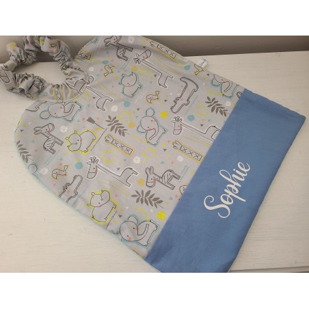 Grande serviette élastiquée petits animaux savane pour maternelle ou tissus au choix