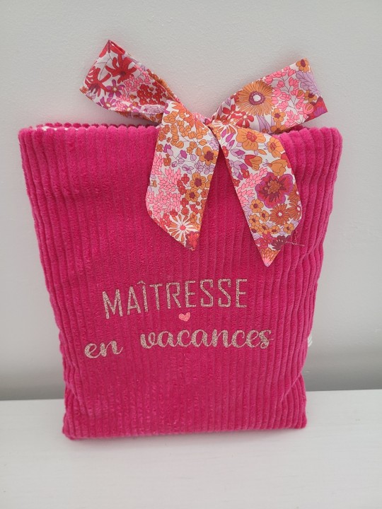 Pochette livre personnalisée en velours fuschia et noeud liberty fluo
